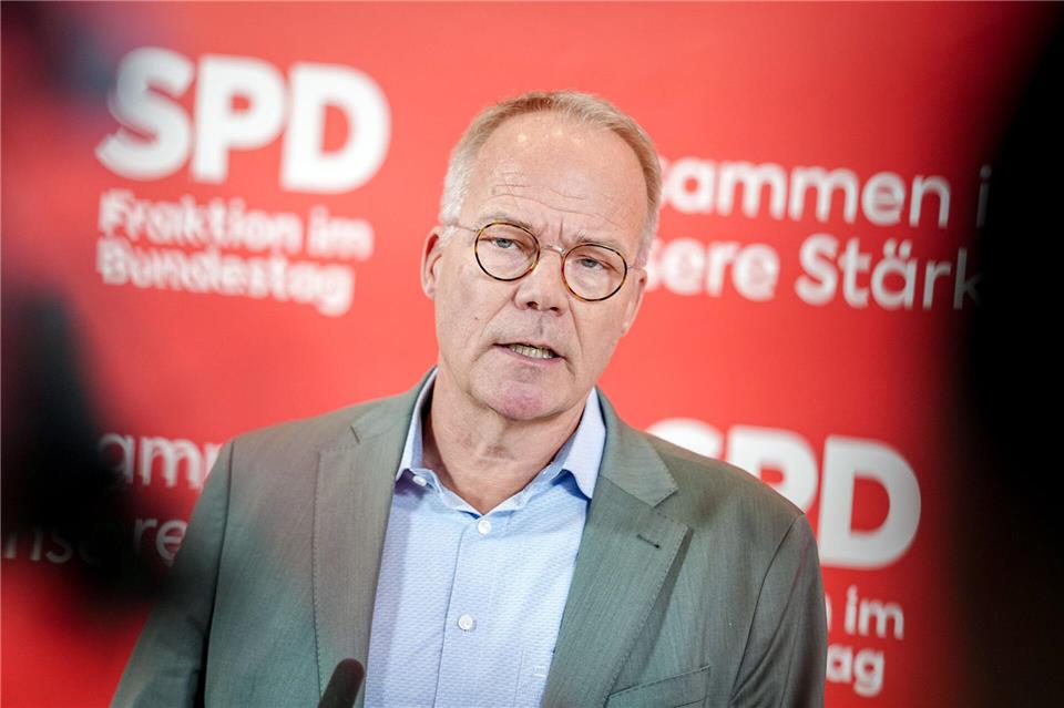 SPD-Fraktionschef Matthias Miersch warnt vor massivsten wirtschaftlichen Auswirkungen wegen der Blockade der Straße von Hormus. (Archivbild)Kay Nietfeld/dpa