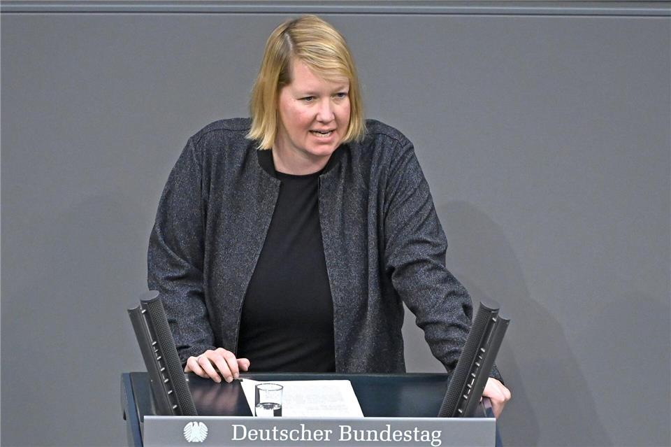 SPD-Fraktionsvize Wiebke Esdar betonte die im Konzept vorgesehenen Stundungsregelungen. (Archivbild)Elisa Schu/dpa