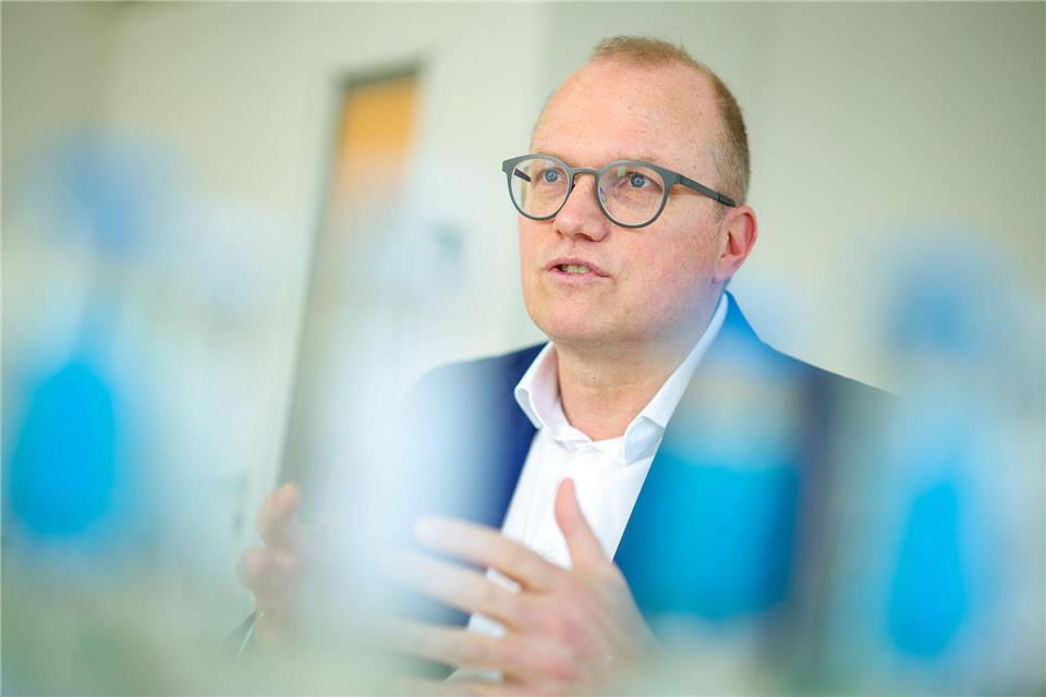 SPD-Landtagsfraktionschef Jochen Ott fordert bei der NRW-Landtagswahl 2027 Ministerpräsident Hendrik Wüst (CDU) heraus. (Archivbild)Christoph Reichwein/dpa