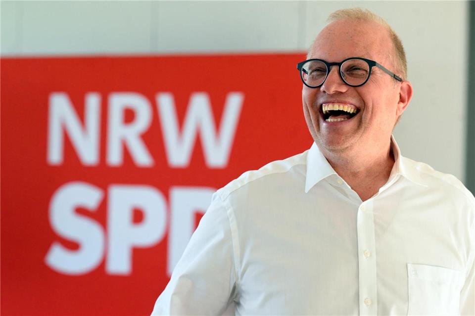 SPD-Oppositionsführer Jochen Ott hat in der Sommerpause viel Zeit und Lust, die Arbeit der schwarz-grünen Landesregierung zu sezieren. Roberto Pfeil/dpa