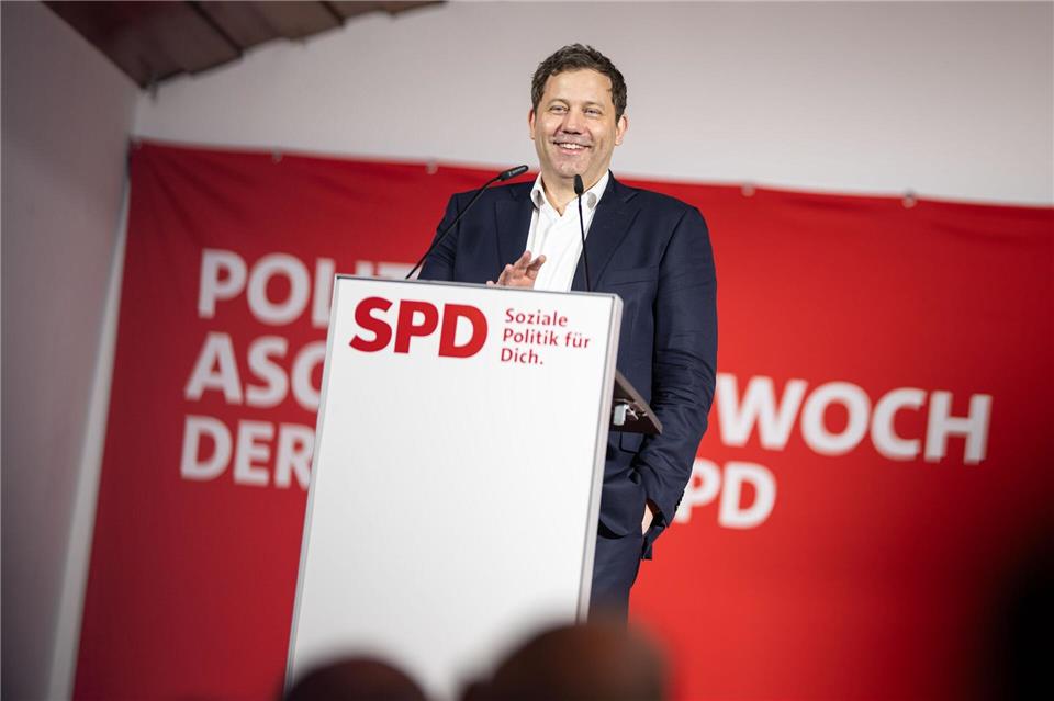 SPD-Parteichef Lars Klingbeil ging für seine Partei am politischen Aschermittwoch an den Start.Lukas Barth-Tuttas/dpa