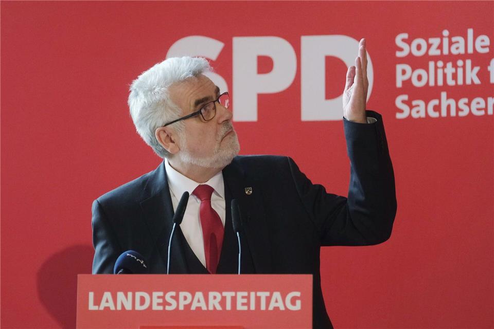 SPD-Spitzenkandidat Armin Willingmann beim Programmparteitag in Merseburg. Sebastian Willnow/dpa