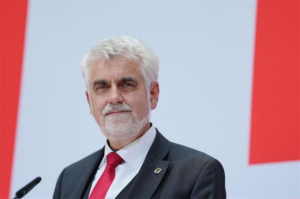 SPD-Spitzenkandidat Armin Willingmann sieht kein grundsätzliches Ende von CDU und SPD als Volksparteien. Kay Nietfeld/dpa
