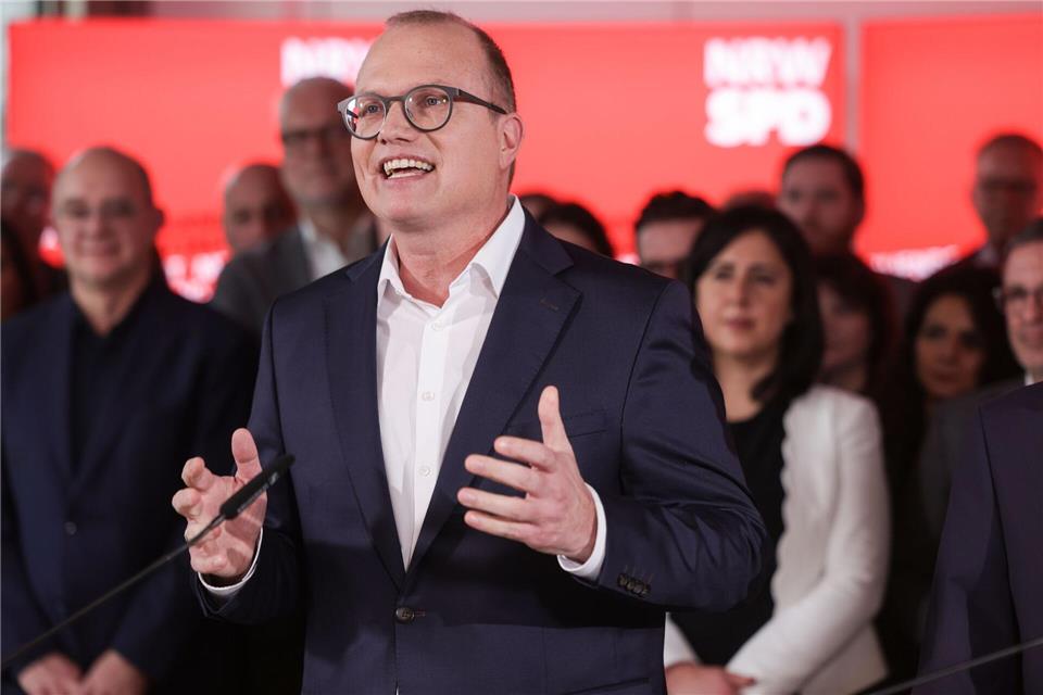 SPD-Spitzenkandidat Jochen Ott will Ministerpräsident Wüst auf dem Feld der Landespolitik stellen.Oliver Berg/dpa