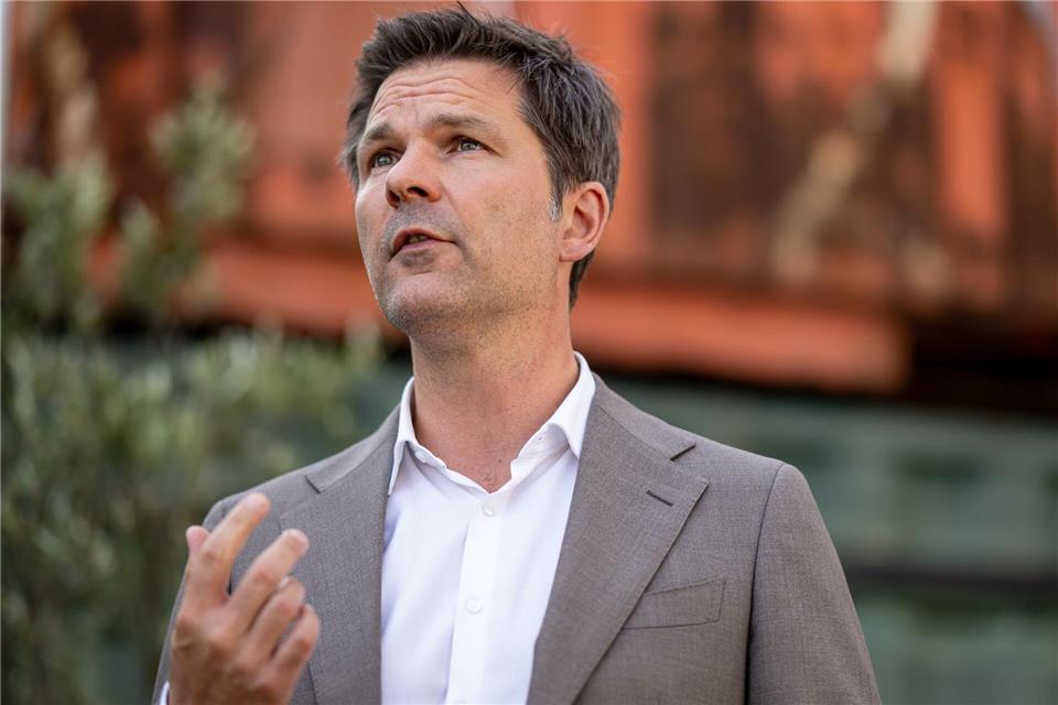 SPD-Spitzenkandidat Steffen Krach stemmt sich im Wahlkampf für die Wahl zum Berliner Abgeordnetenhaus am 20. September gegen den negativen Bundestrend. (Archivbild)Fabian Sommer/dpa