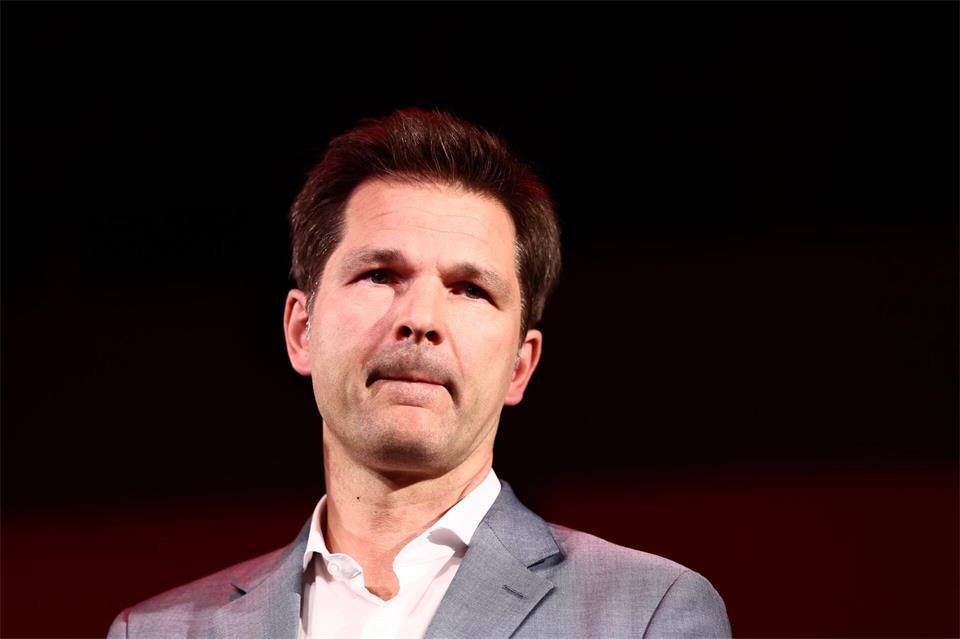 SPD-Spitzenkandidat Steffen Krach verlangt von den Linken eine klare Haltung zum Thema Antisemitismus. Christoph Soeder/dpa