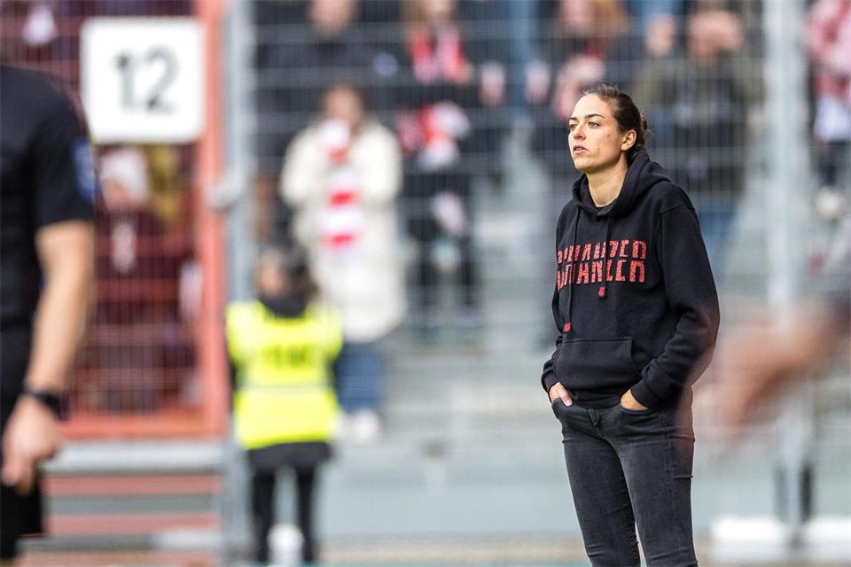Sabrina Wittmann war mehr als zwei Jahre Trainerin des FC Ingolstadt. (Archivbild)Frank Hammerschmidt/dpa