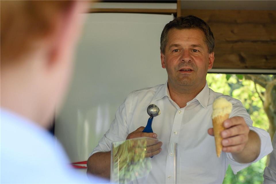 Sachsen-Anhalts Regierungschef Sven Schulze (CDU) glaubt nicht an Abweichler in den eigenen Reihen.Klaus-Dietmar Gabbert/dpa