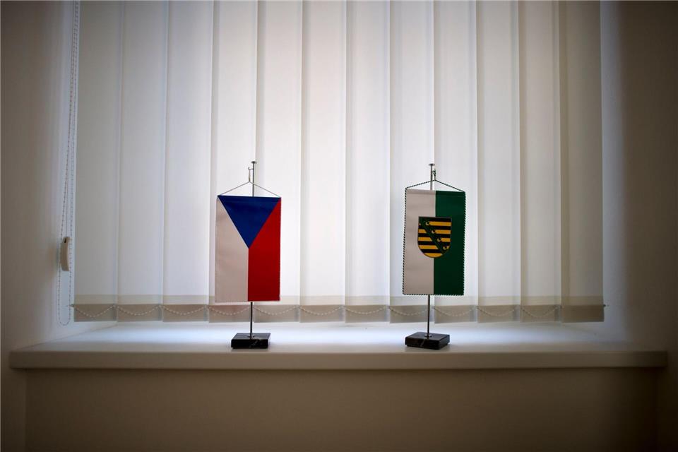 Sachsen und Tschechien haben sich über weitere grenzüberschreitende Projekte verständigt, die knapp 13 Millionen Euro von der EU erhalten. (Symbolbild)picture alliance / dpa