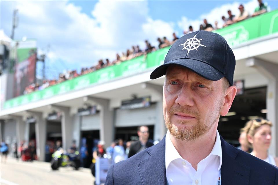 Sachsens CDU-Regierungschef Michael Kretschmer will den Wahlkampf seiner Parteifreunde in Sachsen-Anhalt und Mecklenburg-Vorpommern unterstützen. (Archivbild)Robert Michael/dpa