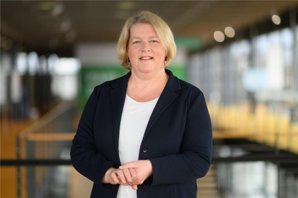 Sachsens Datenschutzbeauftragte Juliane Hundert hat einen Höchststand an Datenpannen und Beschwerden registriert (Archivbild). Robert Michael/dpa