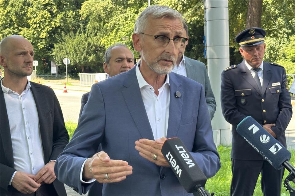 Sachsens Innenminister Armin Schuster (CDU) will den Fahndungsdruck an den Grenzen weiter erhöhen (Archivbild). Danilo Dittrich/dpa