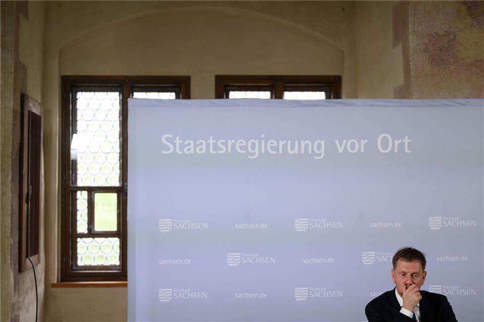 Sachsens Ministerpräsident Michael Kretschmer (CDU) sieht die Kommunalpolitik im Freistaat geschlossen hinter dem Masterplan Südwestsachsen stehen.Hendrik Schmidt/dpa