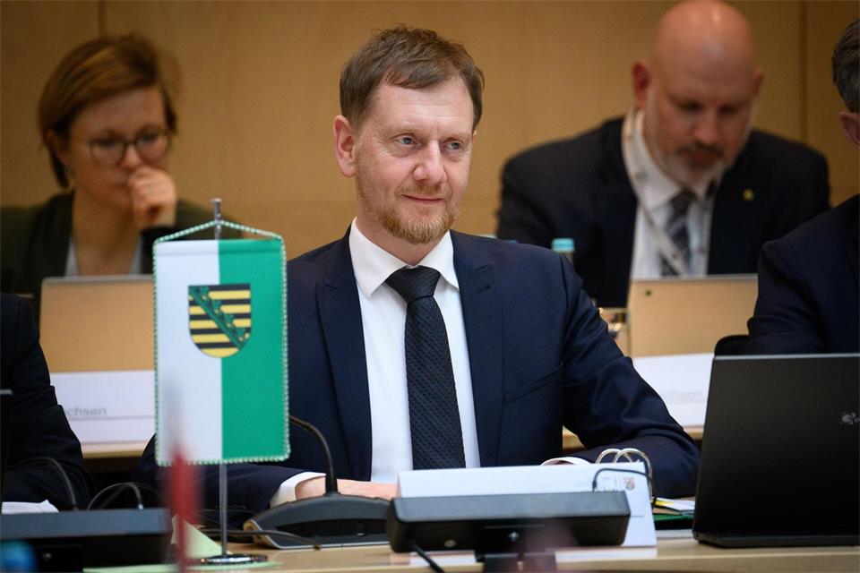Sachsens Ministerpräsident sieht kein Chance für eine Regierungsbildung den Linken in Sachsen-Anhalt nach der Landtagswahl am Sonntag. (Archivbild)Bernd von Jutrczenka/dpa