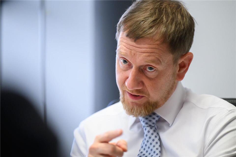 Sachsens Regierungschef Michael Kretschmer hält den kompletten Verzicht der EU auf russisches Gas für eine Fehlentscheidung.Robert Michael/dpa