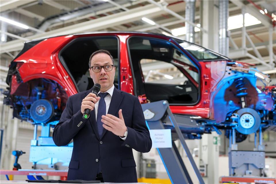 Sachsens Wirtschaftsminister Dirk Panter (SPD):  „Wir wollen auch den Konzernsitz für Circular Economy hier haben.“Jan Woitas/dpa