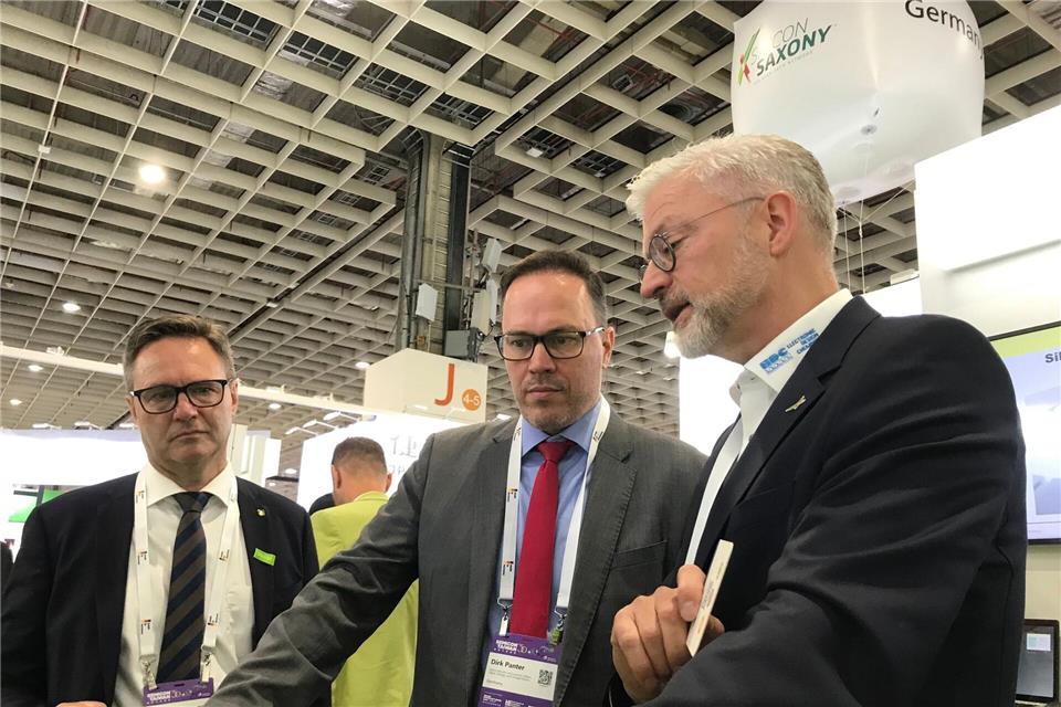 Sachsens Wirtschaftsminister Panter sieht die Messe in Taiwan als Bühne für sein Bundesland. Yu-Tzu Chiu/dpa