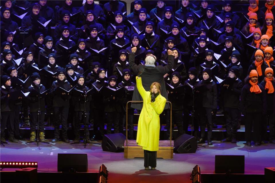 Sängerin Ella Endlich war auch dabei.Robert Michael/dpa