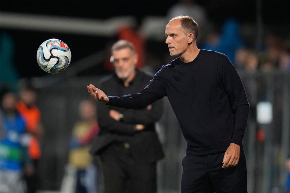 Sah eine überragende englische Mannschaft: Trainer Thomas Tuchel.Darko Bandic/AP/dpa