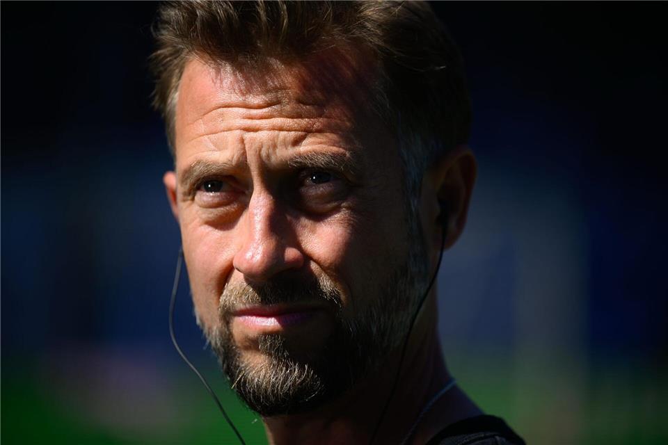 Sah einen Sieg seiner Mannschaft im Test gegen den TSV Havelse: Braunschweigs Trainer Lars Kornetka. (Archivbild)Gregor Fischer/dpa