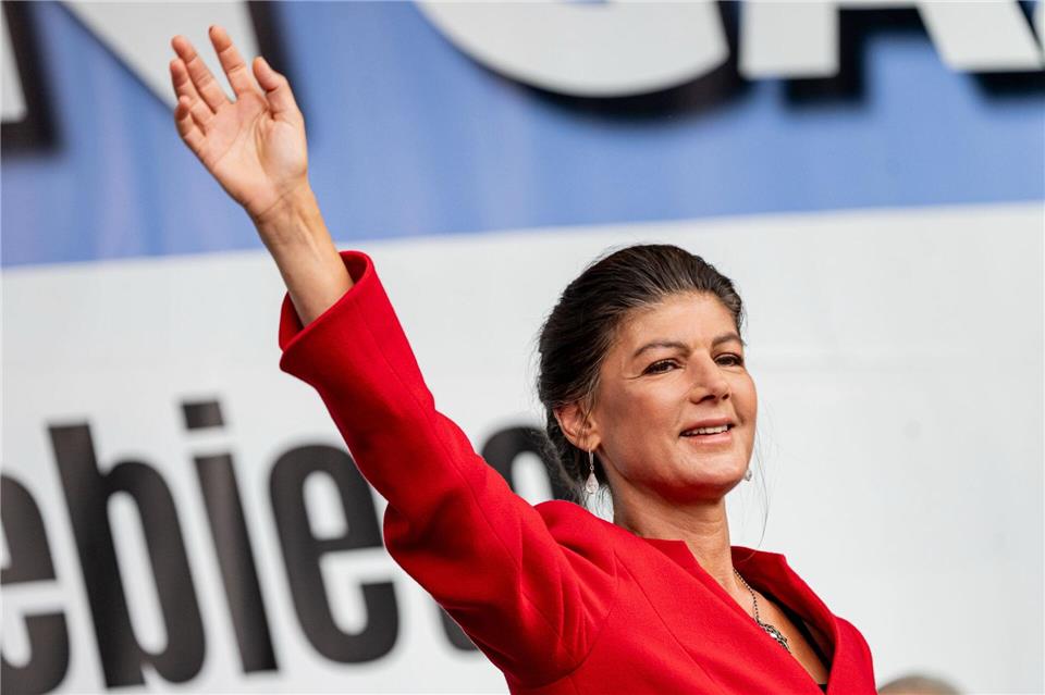 BSW-Spitze in Klausur – bleibt Wagenknecht Parteichefin? Sahra Wagenknecht hat bisher offen gelassen, ob sie als Chefin der nach ihr benannten Partei weitermachen möchte. (Archivbild)Fabian Sommer/dpa