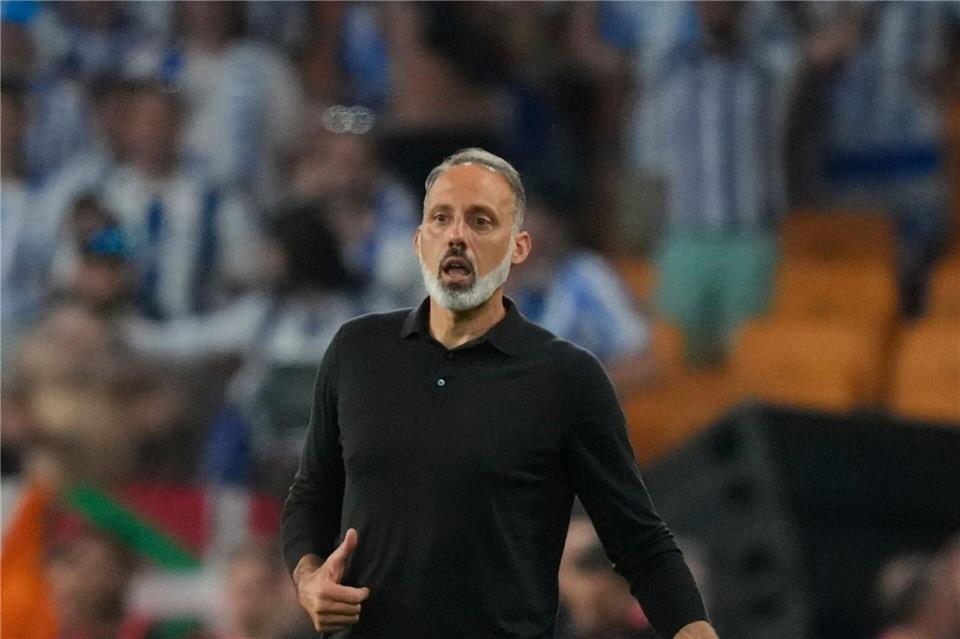 San Sebastiáns Trainer Pellegrino Matarazzo ist noch aus der Bundesliga bekannt.Jose Breton/AP/dpa