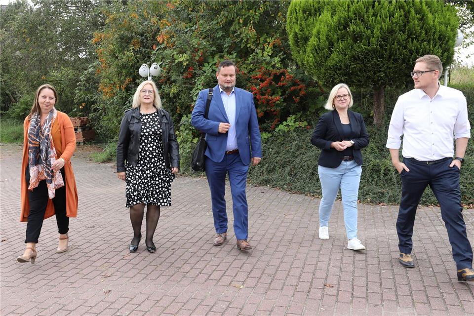 Sandy van Baal (links) hat sich nach ihrem Austritt aus der FDP der von der früheren AfD-Vorsitzenden Frauke Petry initiierten Bewegung Team Freiheit angeschlossen. (Archivbild)  Bernd Wüstneck/dpa-Zentralbild/dpa