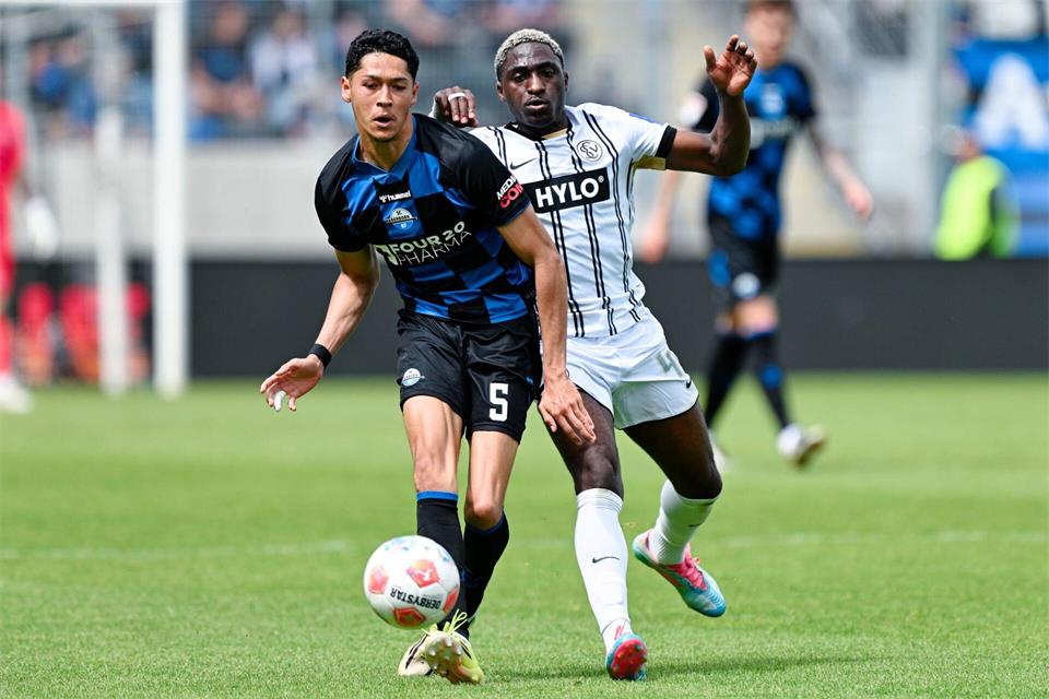Santiago Castaneda hat seinen Vertrag beim SC Paderborn verlängert. (Archivbild)Uwe Anspach/dpa