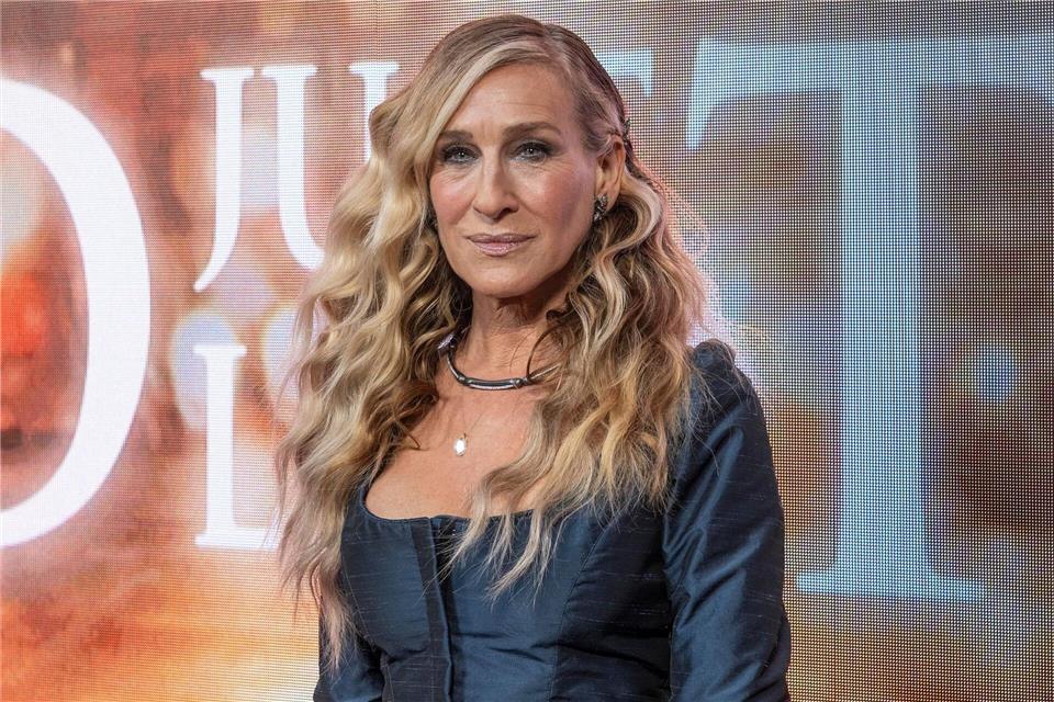 Sarah Jessica Parker im Mai in New York bei einer Premiere zur dritten Staffel der Serie „And Just Like That...“.Lev Radin/ZUMA Press Wire/dpa