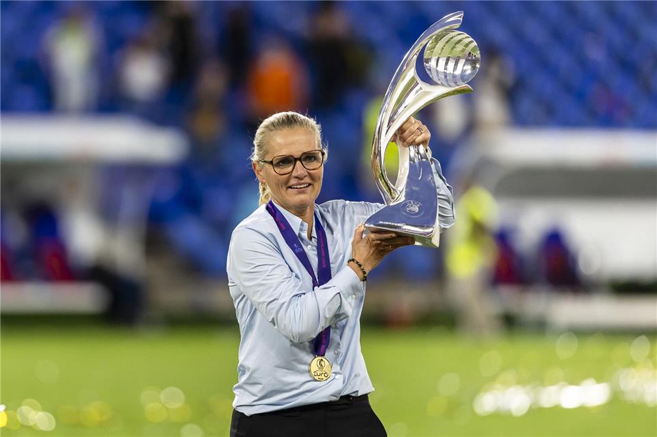 Sarina Wiegman feierte im Sommer den Titelgewinn bei der EM. (Archivbild)Michael Buholzer/KEYSTONE/dpa