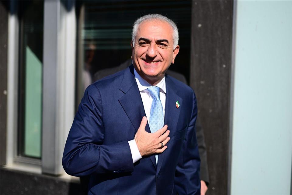 Schah-Sohn Reza Pahlavi besucht Berlin. Sebastian Christoph Gollnow/dpa