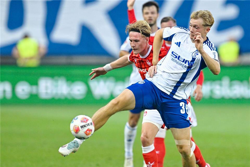 Schalke 04 muss „bis auf Weiteres“ auf den verletzten Peter Remmert verzichten.Uwe Anspach/dpa