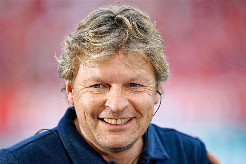 Schalkes Sportdirektot Mulder hat noch einen jungen australischen Innenverteidiger verpflichtet. (Archivbild)Uwe Anspach/dpa