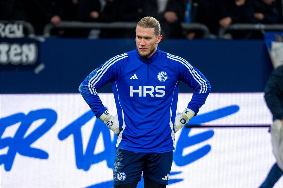 Schalkes Torwart Loris Karius gibt sein Debüt für den Zweitligisten. David Inderlied/dpa