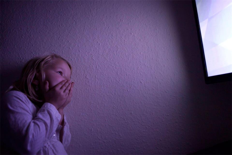 Schaurig-schön oder schon richtig gruselig? Damit sich Kinder nicht überfordert fühlen, sollten Eltern altersgerechte Filme aussuchen.Silvia Marks/dpa-tmn