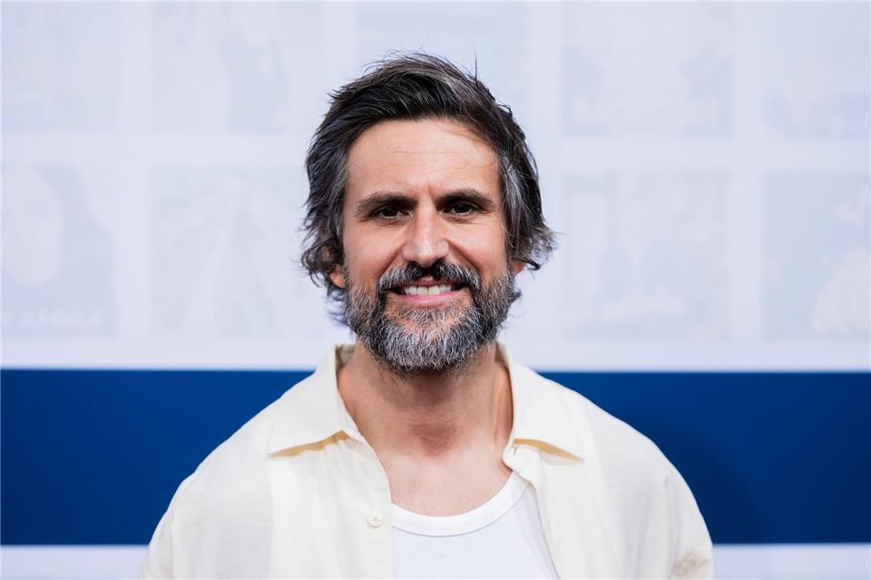 Schauspieler Tom Beck sucht nach seinem gestohlenen Fahrrad. (Archivbild) Christoph Soeder/dpa