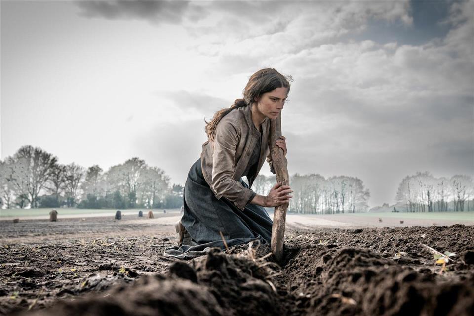 Schauspielerin Harriet Herbig-Matten in der ARD-Historienserie „Schwarzes Gold“.Boris Laewen/NDR/dpa