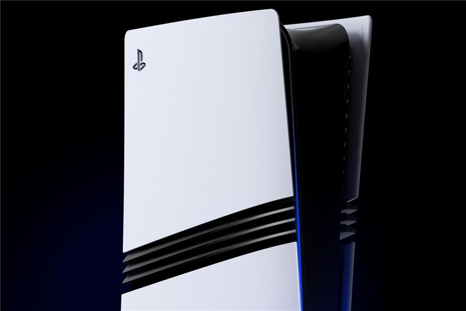 Schlanke Erscheinung: Sonys neue, 800 Euro teure PS5 Pro.Sony Interactive Entertainment/dpa-tmn