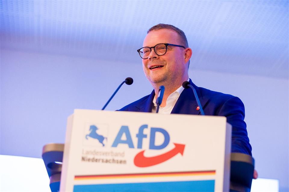Schledde ist seit 2024 Vorsitzender der AfD in Niedersachsen. (Archivbild)Moritz Frankenberg/dpa