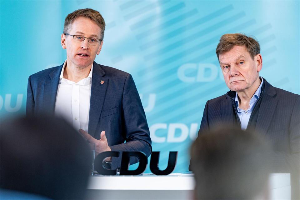 Schleswig-Holsteins CDU-Landeschef will keine Abgrenzung von der Bundes-CDU um der Abgrenzung willen. Axel Heimken/dpa