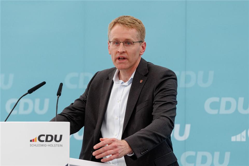Schleswig-Holsteins Regierungschef Daniel Günther (CDU) verteidigt die Förderung von Northvolt.Markus Scholz/dpa