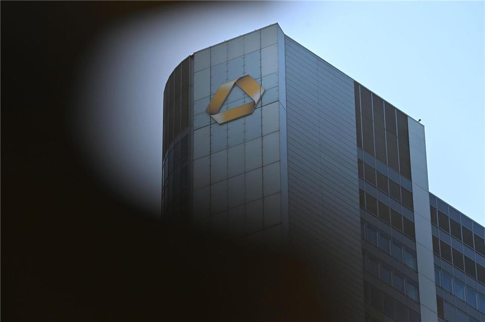 Schluckt die Unicredit die Commerzbank? (Archivbild)Michael Brandt/dpa