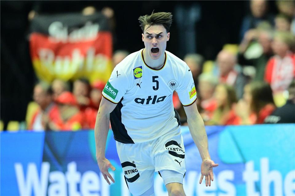 Schlüpfte gegen Portugal in die Hauptrolle: Top-Werfer Miro Schluroff.Sina Schuldt/dpa