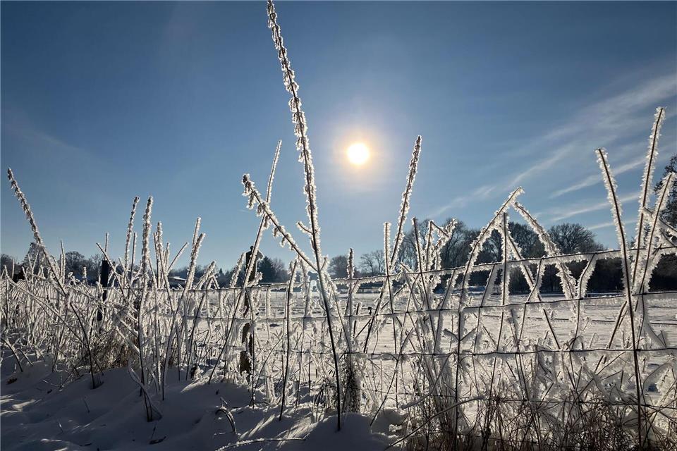 Schnee, Minus-Temperaturen und Sonne bilden in Niedersachsen mancherorts wundervolle Winterlandschaften.Benjamin Haller/dpa