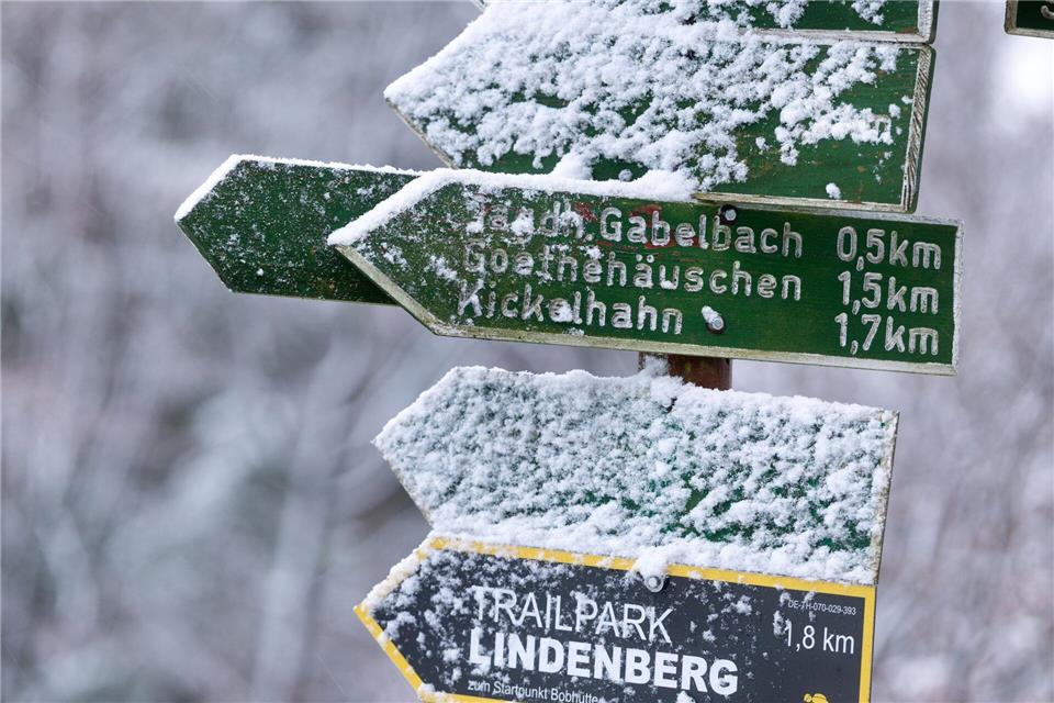 Schneedecke und gespurte Langlaufrouten in Teilen des Thüringer Waldes (Symbolfoto).Michael Reichel/dpa