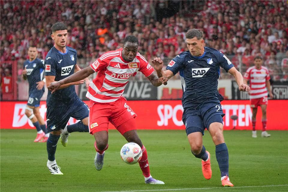 Zwei Elfmeter, ein Platzverweis: Hoffenheim besiegt Union Schnell und durchsetzungsstark: Union Berlins Ilyas Ansah.Soeren Stache/dpa