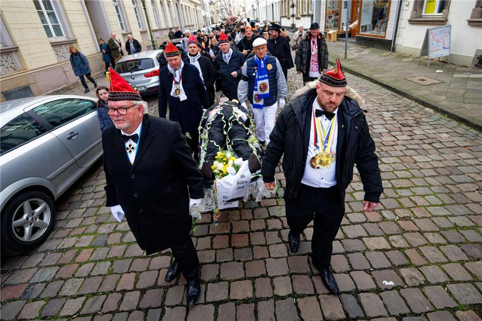 Schön war’s, aber am Aschermittwoch ist alles vorbei. Henning Kaiser/dpa