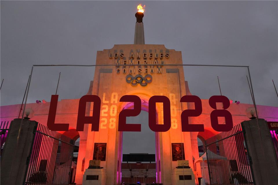 Schon am ersten Wettkampftag soll es im Los Angeles Memoral Coliseum bei den Frauen um Gold über 100 Meter gehen. (Archivfoto)Richard Vogel/dpa