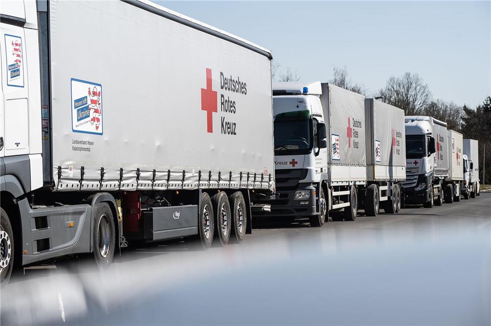 Schon kurz nach Kriegsausbruch 2022 hat Hessen begonnen, Hilfskonvois in die Ukraine fahren zu lassen. (Archivbild)Swen Pförtner/dpa