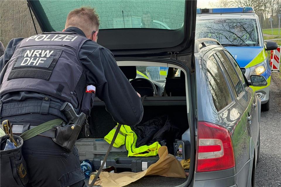 Schon kurz nach dem Start der Kontrolle konnten die Polizeibeamten des Kreises einen Drogensünder überführen.